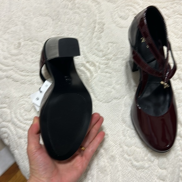 Zara limited edition high heel burgundy shoes - Picture 8 of 8